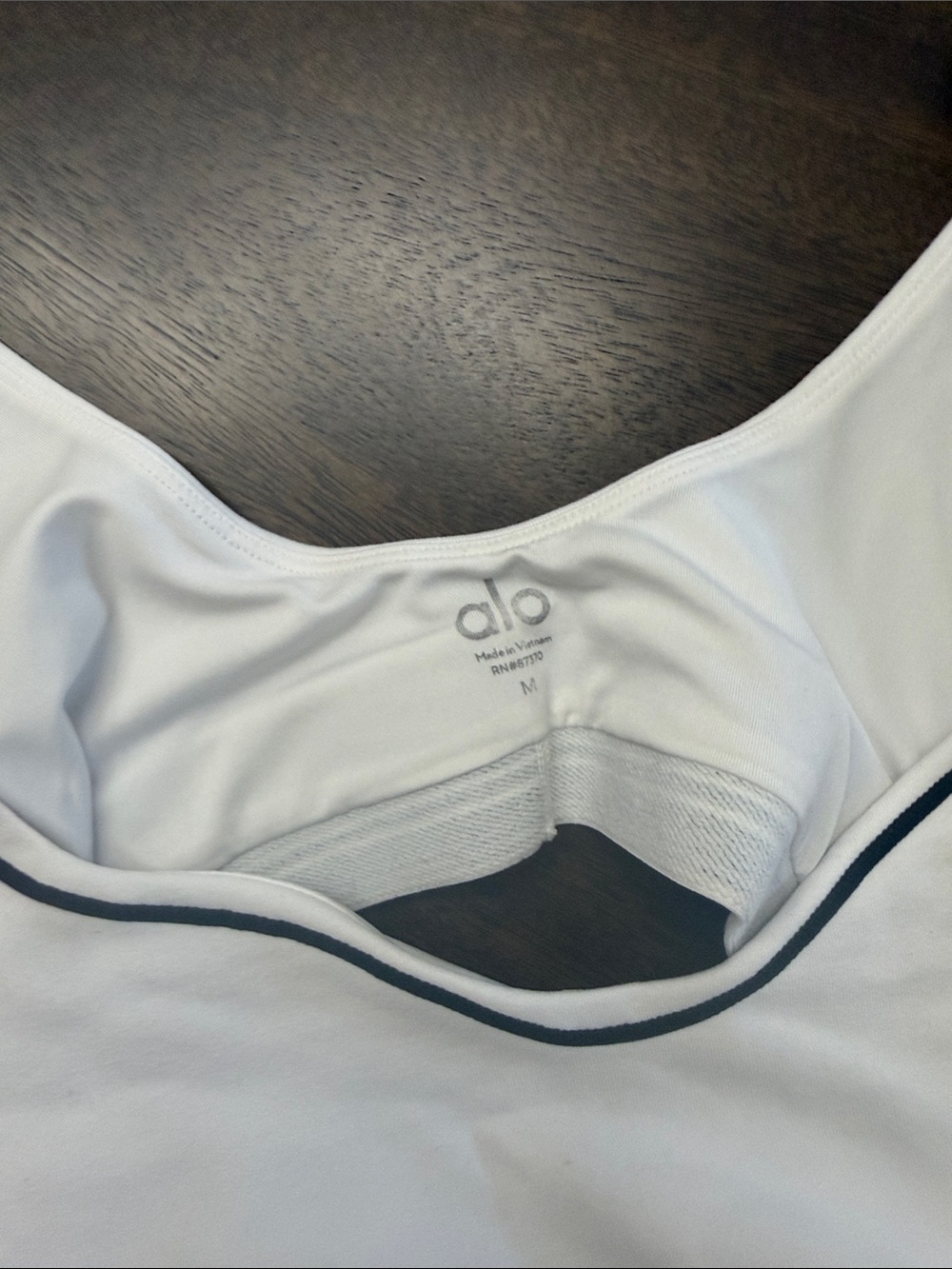 ALO Yoga White Sports Bra with Navy Piping - Picture 2 of 3